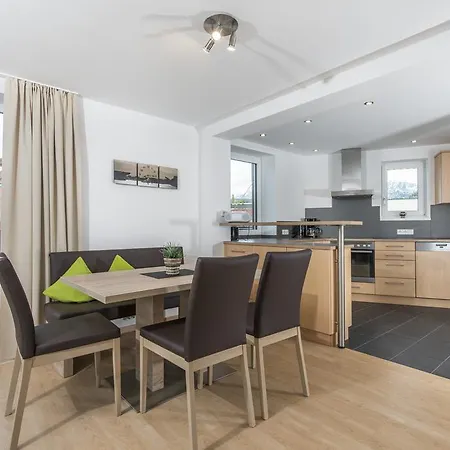 Paula * Ζέεφελντ