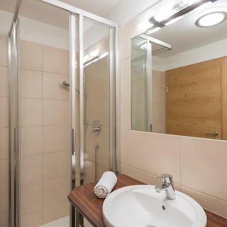 Paula سيفيلد ان تيرول